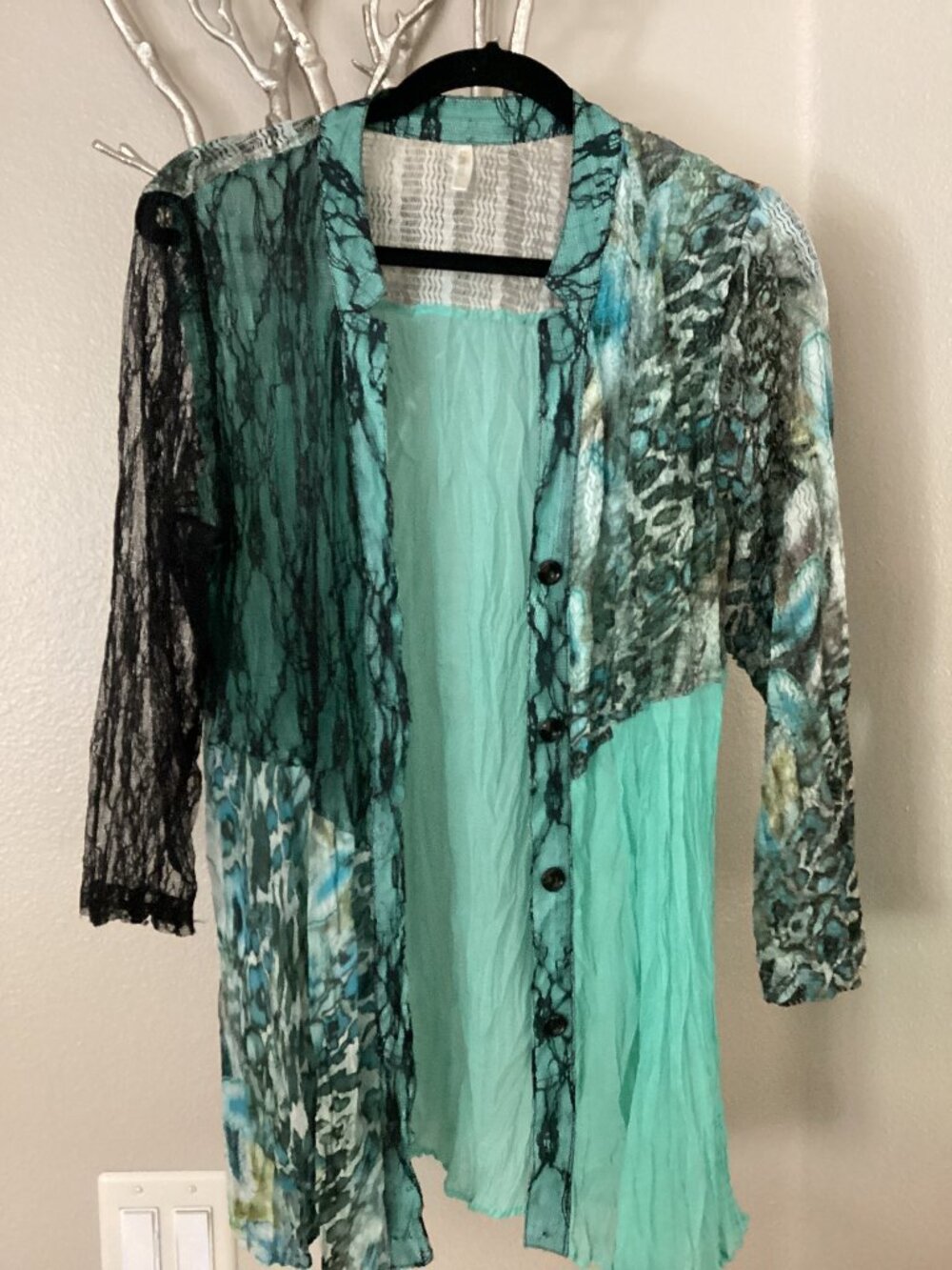 Lindi green and black embellished women's top, wrap, jacket, size large